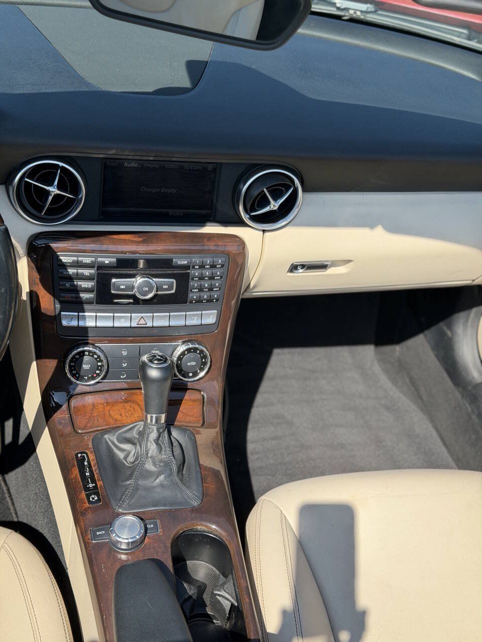 Used 2013 Mercedes-Benz SLK 350 image 25