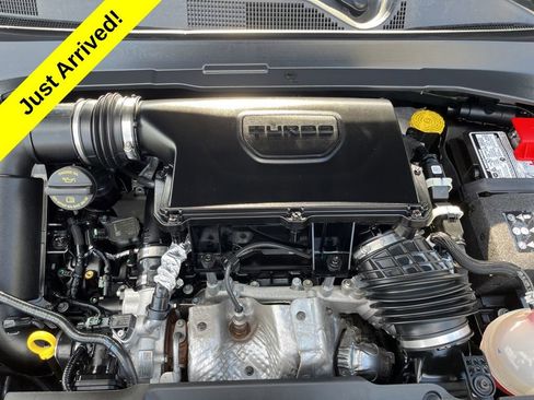 Used 2024 Jeep Compass Latitude image 30