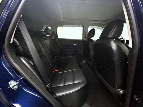 Certified 2025 Nissan Rogue SV w/ SV Premium Package FWD image 18