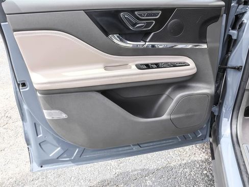 Used 2024 Lincoln Corsair AWD w/ Equipment Group 101A image 29