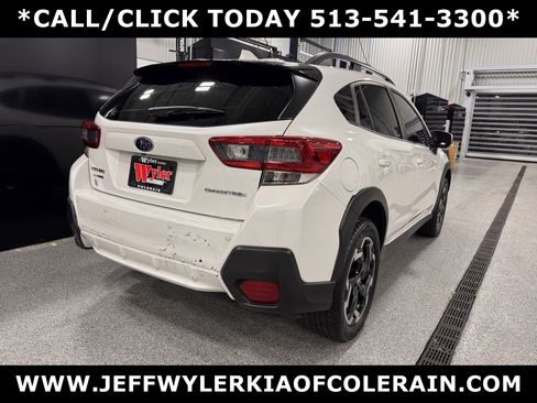 Used 2023 Subaru Crosstrek 2.5i Limited w/ Moonroof Package image 3