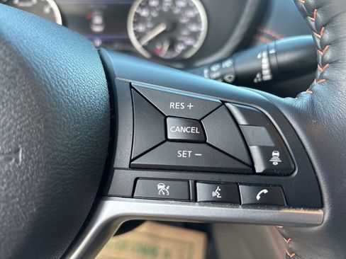 Used 2021 Nissan Sentra SR w/ SR Premium Package image 25