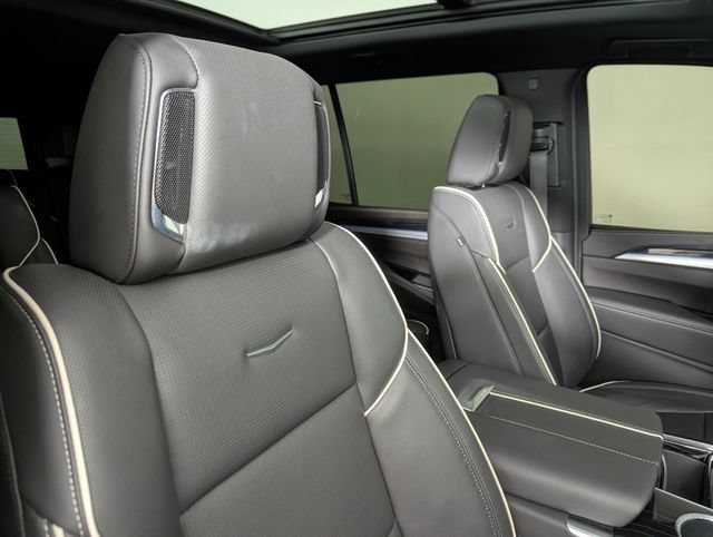 Used 2026 Cadillac Escalade Sport w/ LPO, ONYX Package AWD/4WD image 26