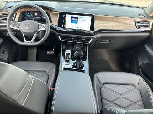 New 2026 Volkswagen Atlas SE FWD image 11