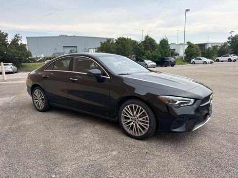 Used 2025 Mercedes-Benz CLA 250 image 3