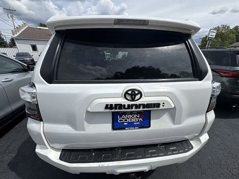 Used 2021 Toyota 4Runner SR5 image 16