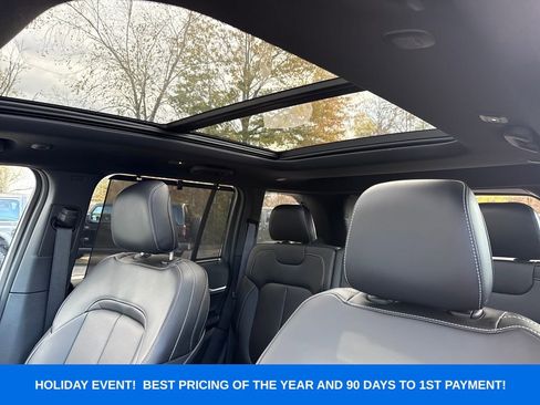 New 2025 Jeep Grand Cherokee Limited w/ Luxury Tech Group II image 16