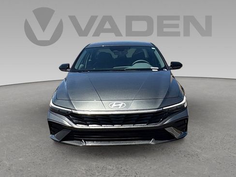 New 2026 Hyundai Elantra Sport FWD image 20