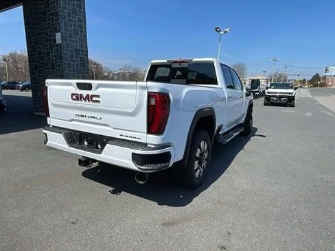 New 2026 GMC Sierra 2500 Denali AWD/4WD image 8