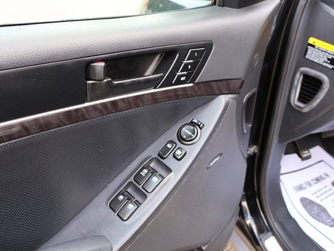 Used 2011 Hyundai Veracruz Limited AWD/4WD image 13