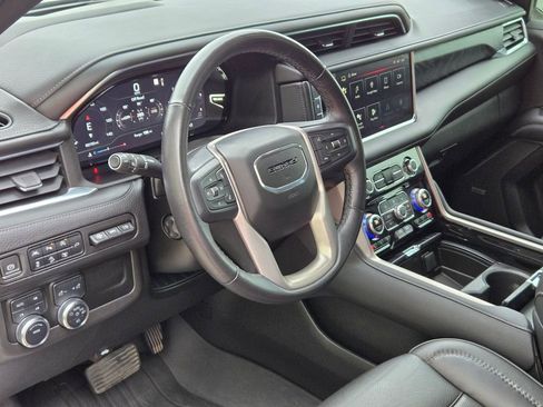Used 2022 GMC Yukon Denali image 10