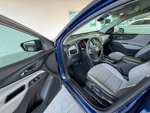 Used 2023 Chevrolet Equinox LS image 11