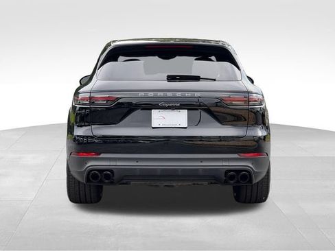 Used 2022 Porsche Cayenne Platinum Edition AWD/4WD image 4