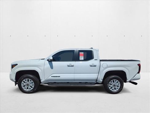 New 2024 Toyota Tacoma SR5 image 5