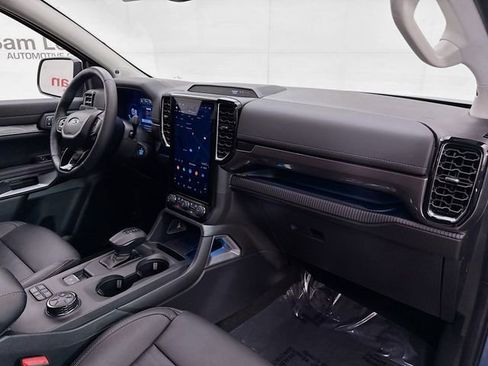 Used 2024 Ford Ranger Lariat w/ Trailer Tow Package image 29