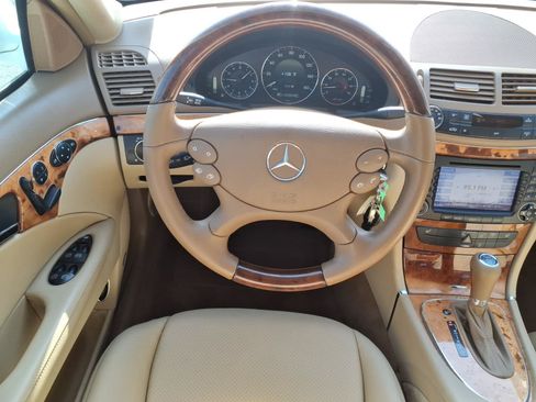 Used 2008 Mercedes-Benz E 350 4MATIC Wagon image 4
