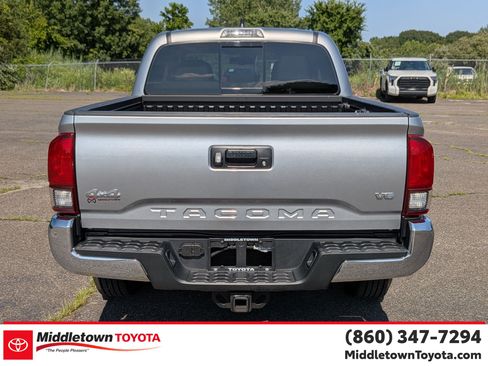 Certified 2023 Toyota Tacoma SR5 AWD/4WD image 4