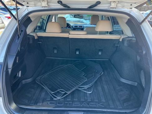 Used 2015 Subaru Outback 2.5i Limited image 23