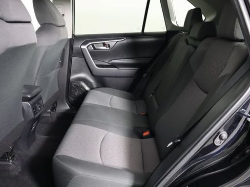 Used 2025 Toyota RAV4 XLE FWD image 16