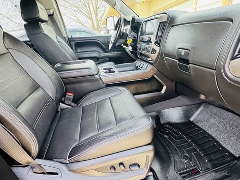 Used 2019 GMC Sierra 3500 Denali w/ Duramax Plus Package image 5