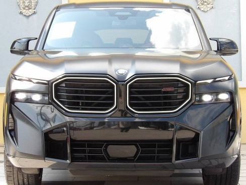 Used 2024 BMW XM Label Red w/ M Driver's Package AWD/4WD image 3