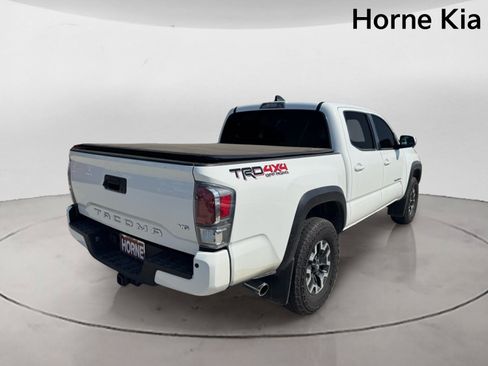 Used 2023 Toyota Tacoma TRD Off-Road w/ Technology Package AWD/4WD image 4
