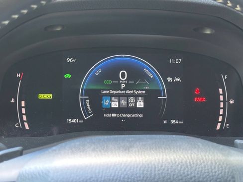 Used 2026 Toyota Camry SE FWD image 38