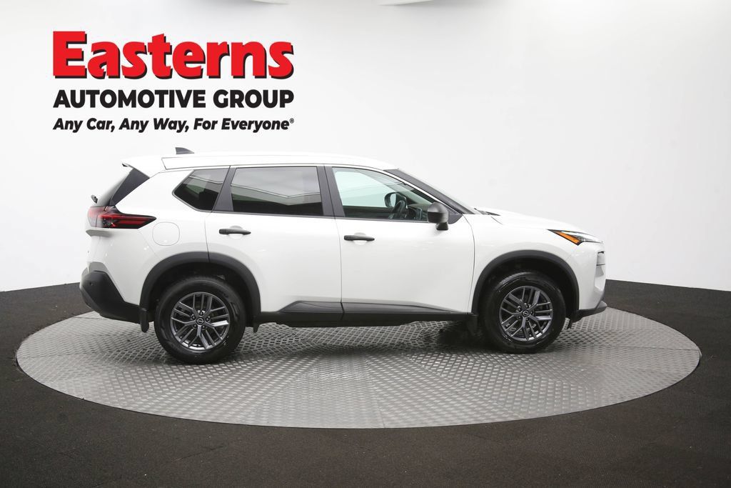 Used 2023 Nissan Rogue S AWD/4WD image 47