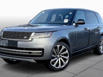 New 2025 Land Rover Range Rover Long Wheelbase SE