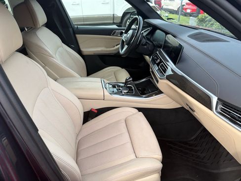 Used 2021 BMW X5 M50i w/ Premium Package AWD/4WD image 6