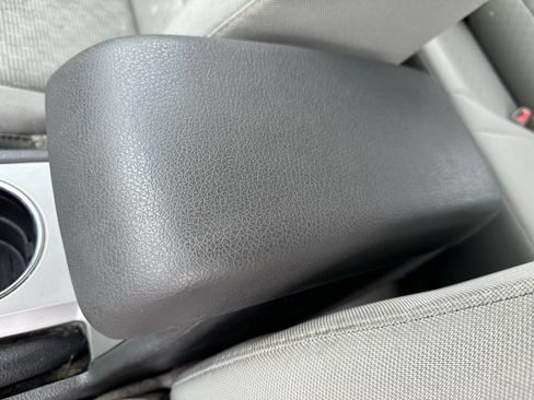 Used 2012 Ford Fusion S image 23