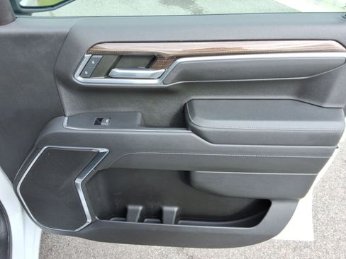 Used 2022 Chevrolet Silverado 1500 RST w/ Z71 Off-Road Package image 25