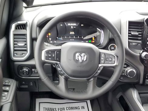 New 2026 RAM 1500 4x4 Crew Cab image 7