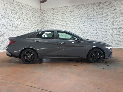 New 2026 Hyundai Elantra SEL Sport Premium FWD image 6