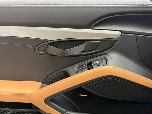 Used 2019 Porsche 911 Speedster image 19