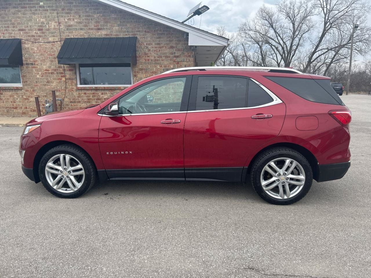 Used 2019 Chevrolet Equinox Premier AWD/4WD image 10