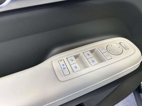 Used 2026 Hyundai Santa Fe SEL FWD image 15