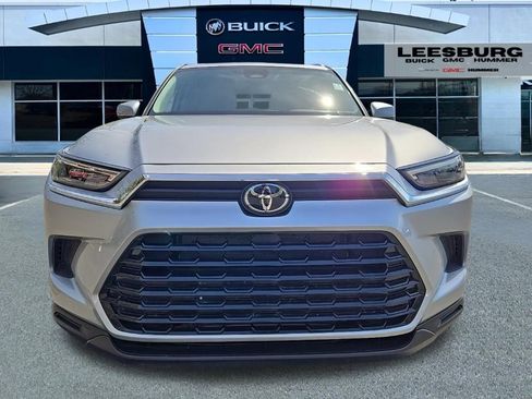 Used 2025 Toyota Grand Highlander AWD image 2