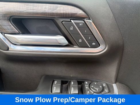 Used 2024 Chevrolet Silverado 2500 LTZ w/ LTZ Premium Package AWD/4WD image 12