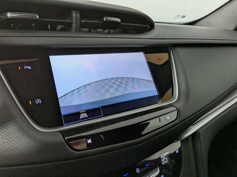 Certified 2023 Cadillac XT5 Luxury w/ LPO, Floor Liner Package image 5