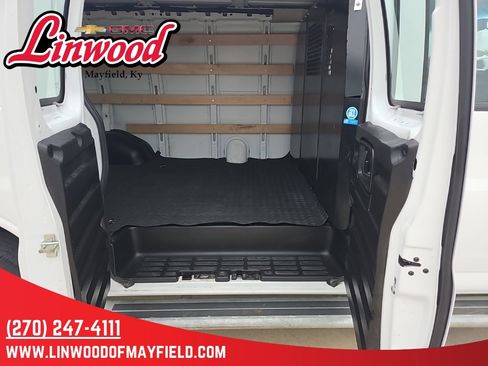 Used 2024 Chevrolet Express 2500 w/ Driver Convenience Package image 10