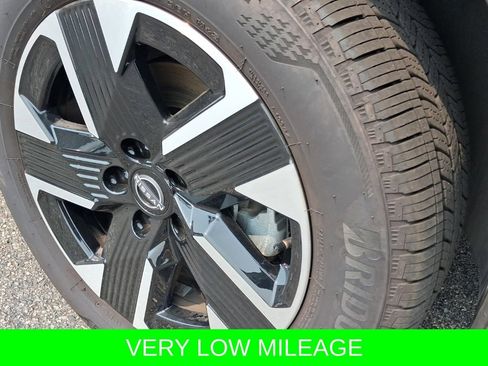 Used 2026 Nissan Kicks SV w/ SV Premium Package AWD/4WD image 3