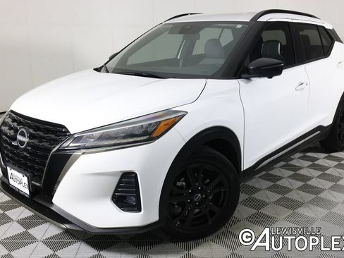 Used 2023 Nissan Kicks SR w/ SR Premium Package FWD image 1