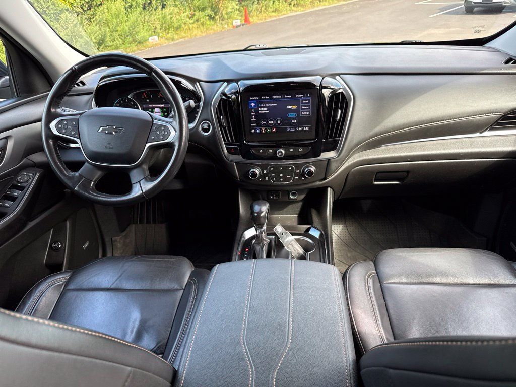 Used 2021 Chevrolet Traverse RS AWD/4WD image 15