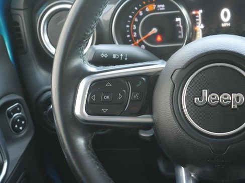 Used 2020 Jeep Wrangler Unlimited Sahara AWD/4WD image 16