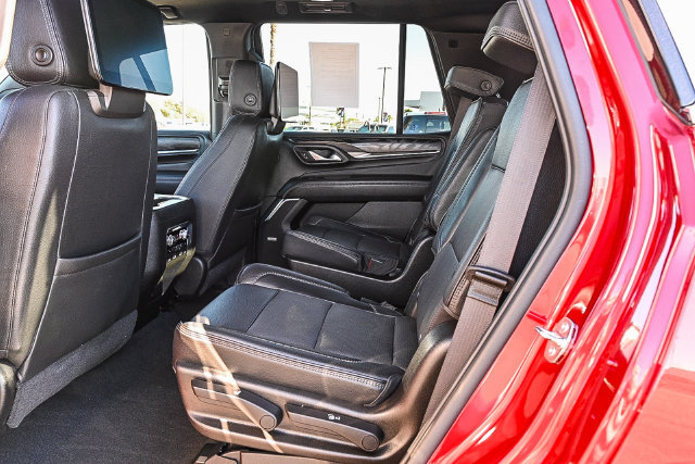 Used 2021 GMC Yukon Denali w/ Denali Premium Package RWD image 22