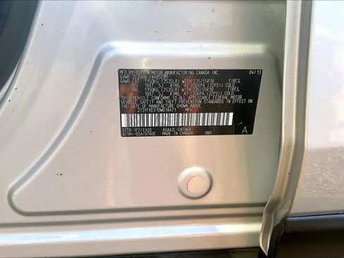 Used 2013 Toyota RAV4 Limited FWD image 17
