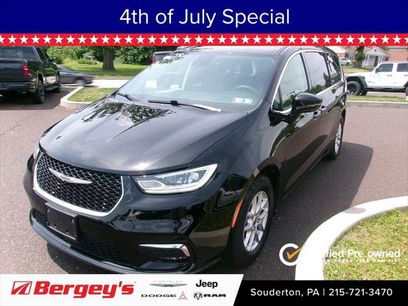 Certified 2024 Chrysler Pacifica Touring-L