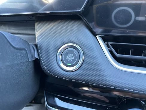 New 2026 Chevrolet Equinox LT w/ LPO, Floor Liner Package image 24