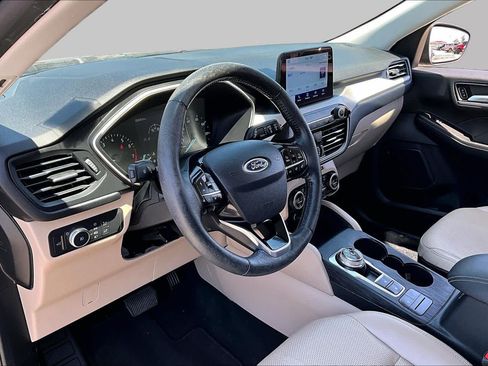 Certified 2021 Ford Escape SEL FWD image 16